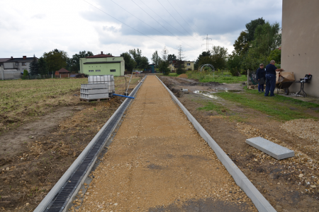 Kolejny etap prac związanych z budową ścieżki rowerowej Mielęckiego - Dyrdy
