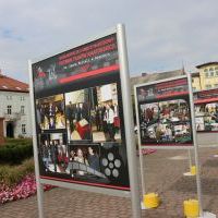 Otwarcie wystawy festiwalowej na rynku (6)