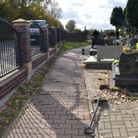 Budowa nowego chodnika na Cmentarzu Komunalnym